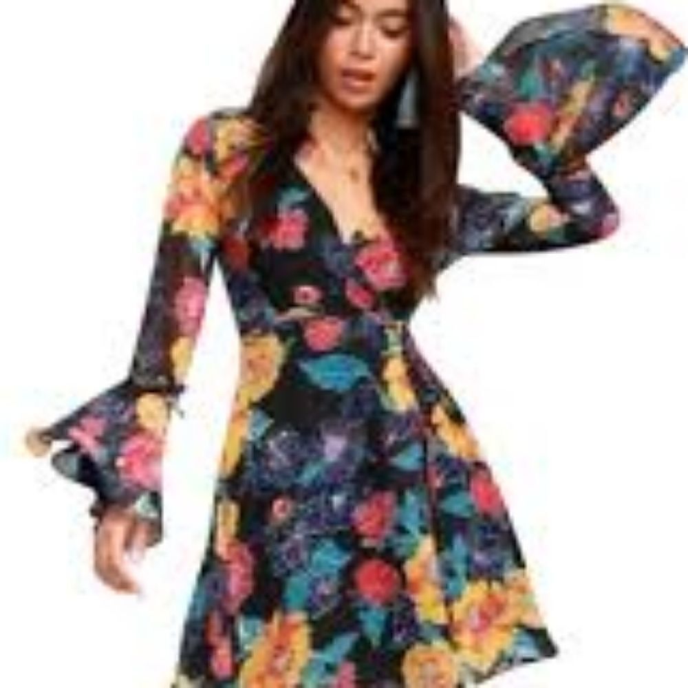 NWT Lulu's Floral Black Wrap Dress